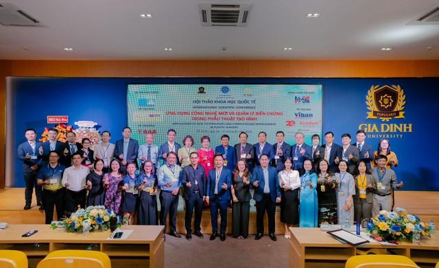 Khi kiểm soát biến chứng trở thành trọng tâm trong phẫu thuật tạo hình hiện đại - Ảnh 4. Khi kiểm soát biến chứng trở thành trọng tâm trong phẫu thuật tạo hình hiện đại - Ảnh 4.