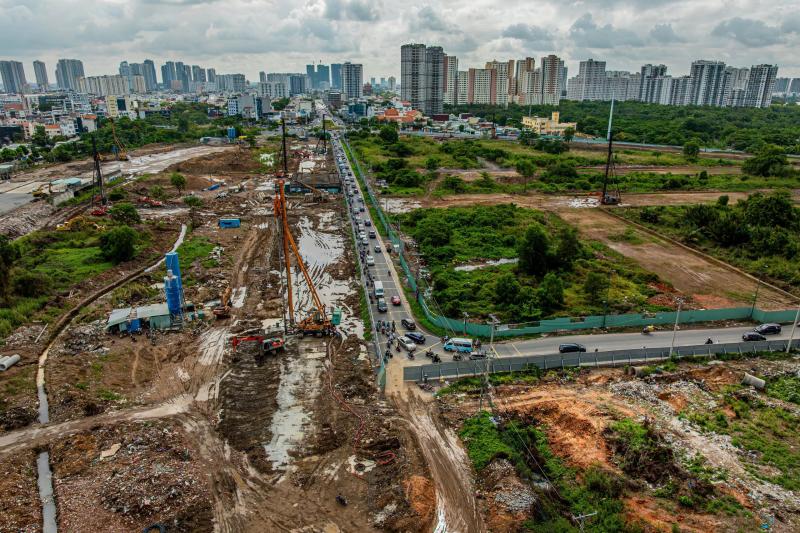 Toàn cảnh 4 tuyến đường 8.256 tỉ đồng ở Thủ Thiêm trước ngày về đích - Ảnh 12.