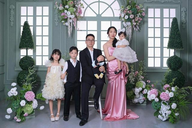 Giữa làn sóng "ngại đẻ", vẫn có những người trẻ vẫn chọn sinh nhiều con, vì sao? - Ảnh 1.