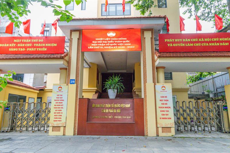 Hà Nội rực rỡ cờ hoa trước thềm Đại hội MTTQ Việt Nam lần thứ XI- Ảnh 1. Hà Nội rực rỡ cờ hoa trước thềm Đại hội MTTQ Việt Nam lần thứ XI- Ảnh 1.