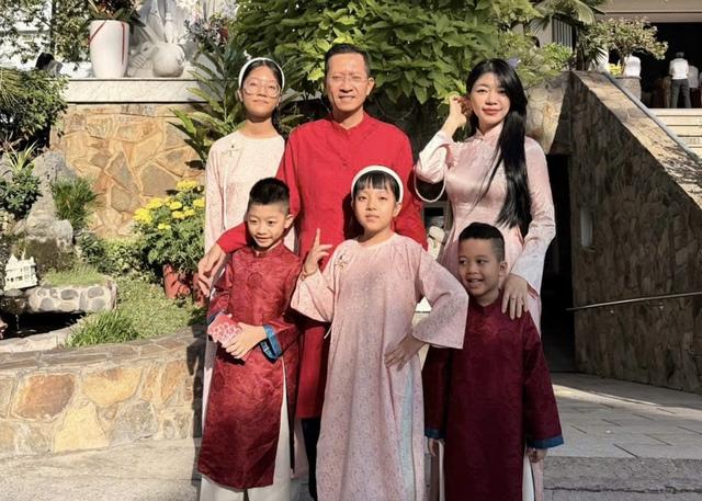 Giữa làn sóng "ngại đẻ", vẫn có những người trẻ vẫn chọn sinh nhiều con, vì sao? - Ảnh 2.