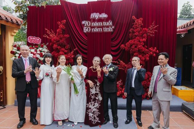 Nên duyên nhờ mai mối, cặp đôi 70 tuổi tổ chức đám cưới vàng sau nửa thế kỷ - Ảnh 3.