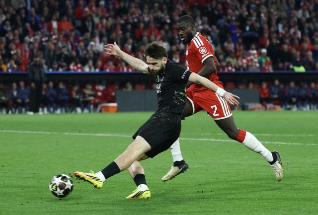 PSG quá bản lĩnh, cầm chân Bayern Munich ngay tại 'hang hùm': Hiên ngang vào chung kết đấu Arsenal- Ảnh 1. PSG quá bản lĩnh, cầm chân Bayern Munich ngay tại 'hang hùm': Hiên ngang vào chung kết đấu Arsenal- Ảnh 1.