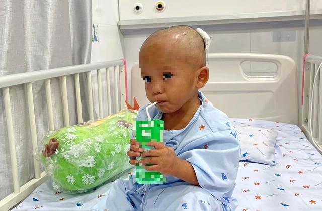 Thông tin mới nhất vụ bé trai 2 tuổi bị bạo hành dã man ở TP.HCM- Ảnh 4. Thông tin mới nhất vụ bé trai 2 tuổi bị bạo hành dã man ở TP.HCM- Ảnh 4.
