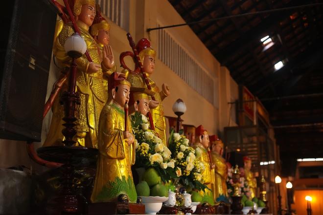 Chùa cổ hơn 200 năm ở TP.HCM: Vua Thành Thái ban sắc, gắn đại gia 'nhì Phương'- Ảnh 8. Chùa cổ hơn 200 năm ở TP.HCM: Vua Thành Thái ban sắc, gắn đại gia 'nhì Phương'- Ảnh 8.