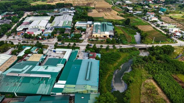 Kênh chìm Sơn Tịnh ở Quảng Ngãi bốc mùi: Chỉ số Coliform vượt chuẩn 48 lần- Ảnh 6.