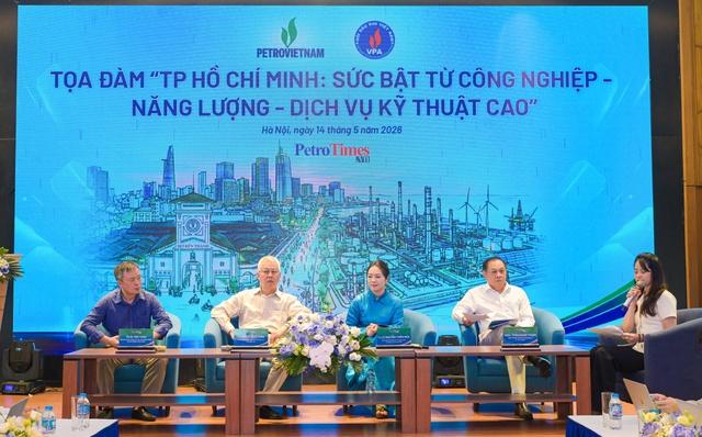 TP.HCM có nhiều lợi thế phát triển 'hub' công nghiệp - năng lượng - dịch vụ cao- Ảnh 1. TP.HCM có nhiều lợi thế phát triển 'hub' công nghiệp - năng lượng - dịch vụ cao- Ảnh 1.