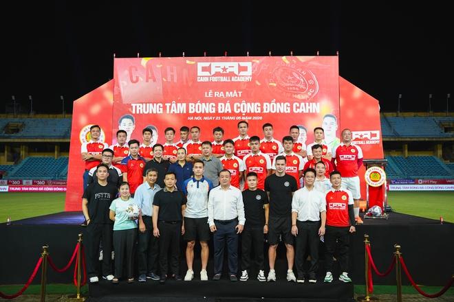 CLB CAHN có bước đi quan trọng, Quang Hải cùng Nguyễn Filip rạng rỡ có mặt- Ảnh 1. CLB CAHN có bước đi quan trọng, Quang Hải cùng Nguyễn Filip rạng rỡ có mặt- Ảnh 1.