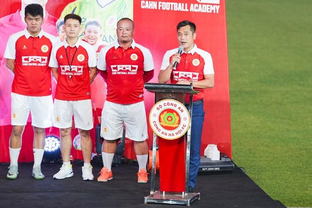 CLB CAHN có bước đi quan trọng, Quang Hải cùng Nguyễn Filip rạng rỡ có mặt- Ảnh 9. CLB CAHN có bước đi quan trọng, Quang Hải cùng Nguyễn Filip rạng rỡ có mặt- Ảnh 9.