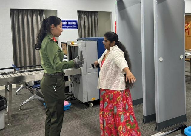 Cửa khẩu Cảng HKQT Phú Quốc: Ứng dụng chuyển đổi số, sẵn sàng cho vị thế mới - Ảnh 3.