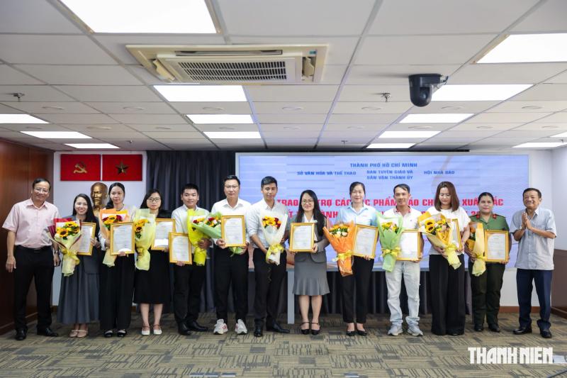 TP.HCM khen thưởng 70 tác phẩm báo chí xuất sắc quý 1/2026- Ảnh 7. TP.HCM khen thưởng 70 tác phẩm báo chí xuất sắc quý 1/2026- Ảnh 7.