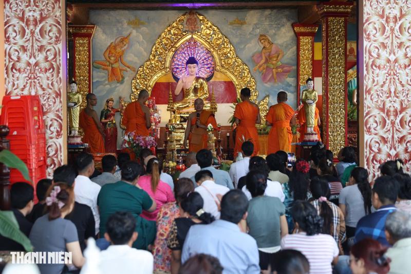 Chùa trong hẻm ở TP.HCM: Sư không ăn chay, giữ truyền thống Khmer Nam bộ - Ảnh 2.