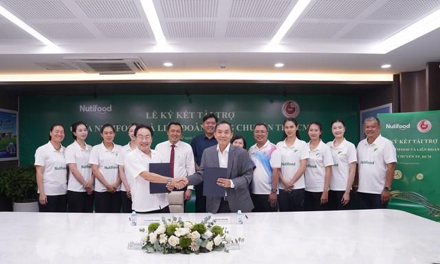 Nutifood tài trợ khủng 9,3 tỉ đồng, cú hích lớn đưa bóng chuyền nữ TP.HCM trở lại đỉnh cao- Ảnh 2. Nutifood tài trợ khủng 9,3 tỉ đồng, cú hích lớn đưa bóng chuyền nữ TP.HCM trở lại đỉnh cao- Ảnh 2.