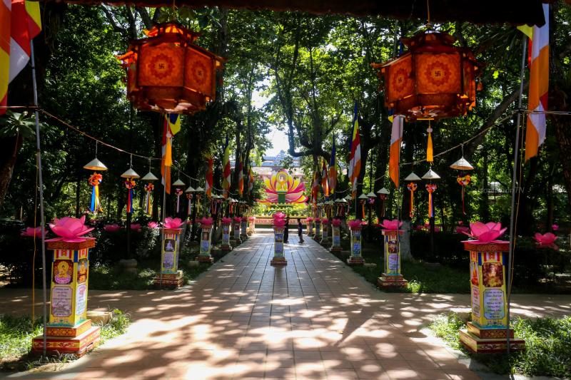 Ghé thăm những ngôi cổ tự trăm năm tuổi ở Huế dịp đại lễ Phật đản- Ảnh 14. Ghé thăm những ngôi cổ tự trăm năm tuổi ở Huế dịp đại lễ Phật đản- Ảnh 14.