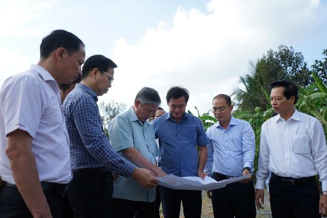 Giải cơn khát cho vùng đất bị xâm nhập mặn - Ảnh 1.