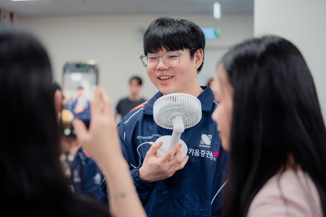 Hà Nội thành 'chảo lửa' esports châu Á khi DRX, Gen.G, HLE cùng xuất hiện- Ảnh 6. Hà Nội thành 'chảo lửa' esports châu Á khi DRX, Gen.G, HLE cùng xuất hiện- Ảnh 6.