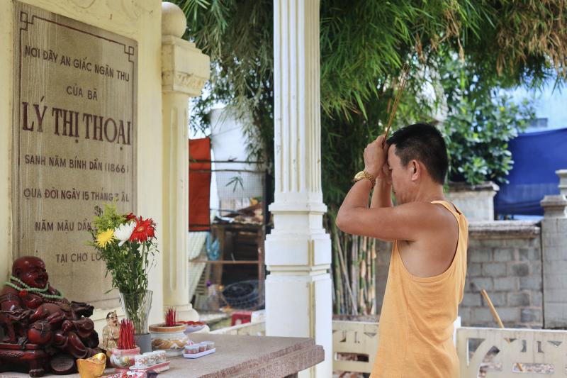 Khu mộ cổ ở TP.HCM: Dấu tích gia tộc đại gia giàu thứ 3 Sài Gòn xưa- Ảnh 4. Khu mộ cổ ở TP.HCM: Dấu tích gia tộc đại gia giàu thứ 3 Sài Gòn xưa- Ảnh 4.