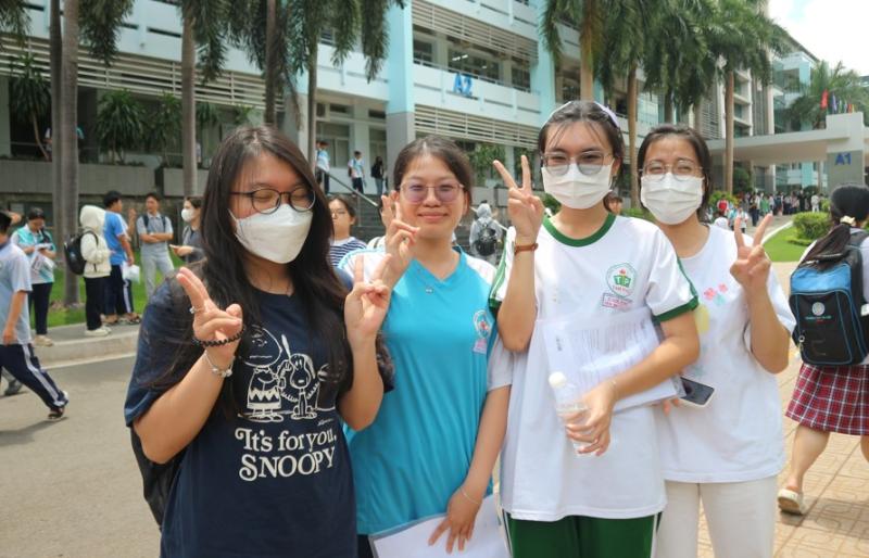 Thí sinh nói đề thi đánh giá năng lực vừa sức với… giáo viên - Ảnh 4.