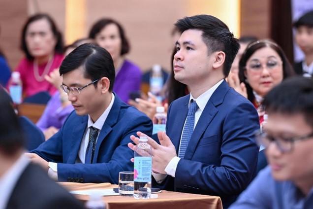 Doanh nhân Đỗ Vinh Quang tham gia BCH Hội Bảo vệ quyền trẻ em Việt Nam- Ảnh 2. Doanh nhân Đỗ Vinh Quang tham gia BCH Hội Bảo vệ quyền trẻ em Việt Nam- Ảnh 2.