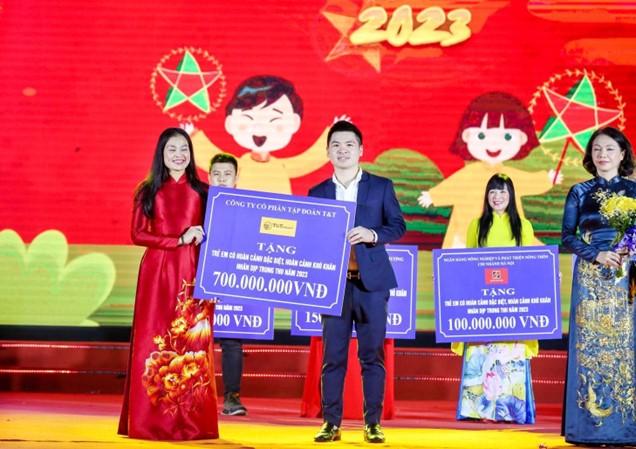 Doanh nhân Đỗ Vinh Quang tham gia BCH Hội Bảo vệ quyền trẻ em Việt Nam- Ảnh 5. Doanh nhân Đỗ Vinh Quang tham gia BCH Hội Bảo vệ quyền trẻ em Việt Nam- Ảnh 5.