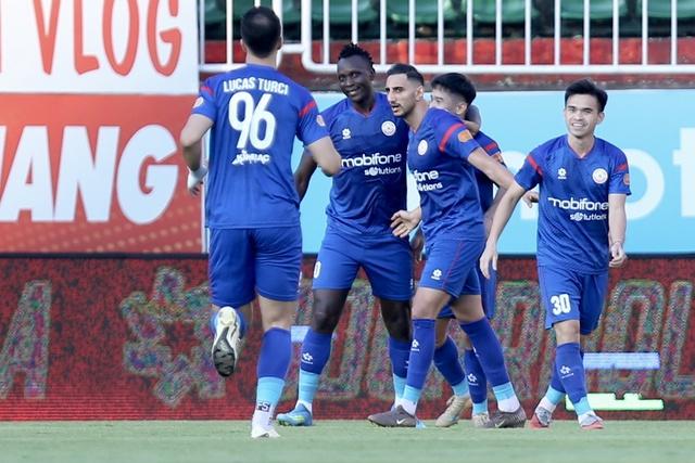 Trung Kiên ‘bất ngờ’ vắng mặt, HAGL dùng 2 nhân sự chưa đá trận nào mùa này: Thua PVF-CAND là phải!- Ảnh 3. Trung Kiên ‘bất ngờ’ vắng mặt, HAGL dùng 2 nhân sự chưa đá trận nào mùa này: Thua PVF-CAND là phải! - Ảnh 4.