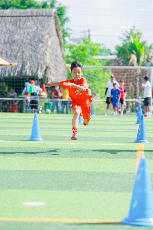 Tuyển sinh cho Học viện Bóng đá Trường Tươi Đồng Nai: Bật khóc khi trúng tuyển- Ảnh 3. Tuyển sinh cho Học viện Bóng đá Trường Tươi Đồng Nai: Bật khóc khi trúng tuyển- Ảnh 3.