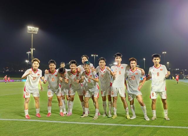 U.17 Việt Nam thắng quả cảm Yemen, mở toang cánh cửa World Cup- Ảnh 3. U.17 Việt Nam thắng quả cảm Yemen, mở toang cánh cửa World Cup- Ảnh 3.
