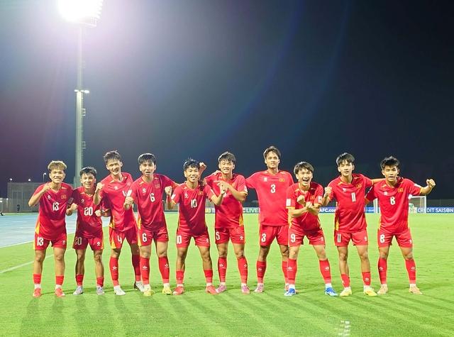 U.17 Việt Nam đoạt tấm vé lịch sử đến World Cup: Đá tại Qatar vào ngày nào?- Ảnh 1. U.17 Việt Nam đoạt tấm vé lịch sử đến World Cup: Đá tại Qatar vào ngày nào?- Ảnh 1.