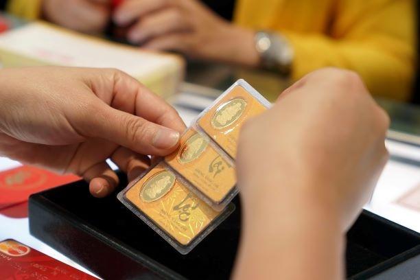 Giá vàng hôm nay 24.5.2026: Chưa được nửa tháng người mua lỗ gần chục triệu đồng- Ảnh 1. Giá vàng hôm nay 24.5.2026: Chưa được nửa tháng người mua lỗ gần chục triệu đồng- Ảnh 1.