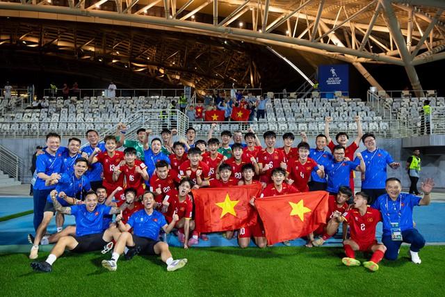 Những người hùng U.17 Việt Nam trút lời gan ruột, quyết tâm tỏa sáng ở World Cup - Ảnh 1. Những người hùng U.17 Việt Nam trút lời gan ruột, quyết tâm tỏa sáng ở World Cup - Ảnh 1.
