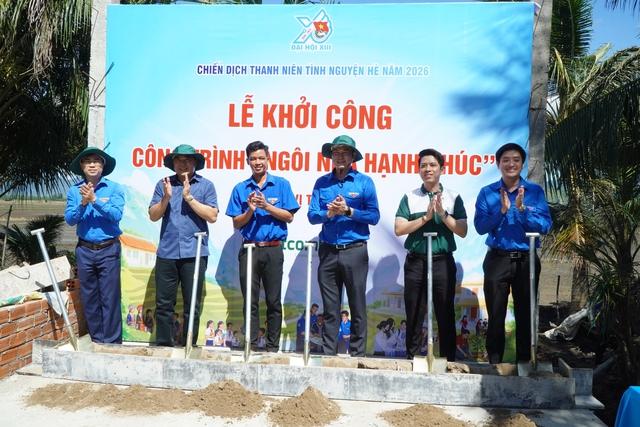 T.Ư Đoàn ‘mở hội’ tại xã vùng biên Ba Chúc - Ảnh 1. T.Ư Đoàn ‘mở hội’ tại xã vùng biên Ba Chúc - Ảnh 1.