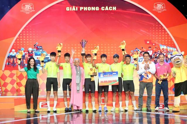 Xe đạp TP.HCM đoạt cú ăn ba ngoạn mục ở Cúp truyền hình TP.HCM 2026- Ảnh 5. Xe đạp TP.HCM đoạt cú ăn ba ngoạn mục ở Cúp truyền hình TP.HCM 2026- Ảnh 5.