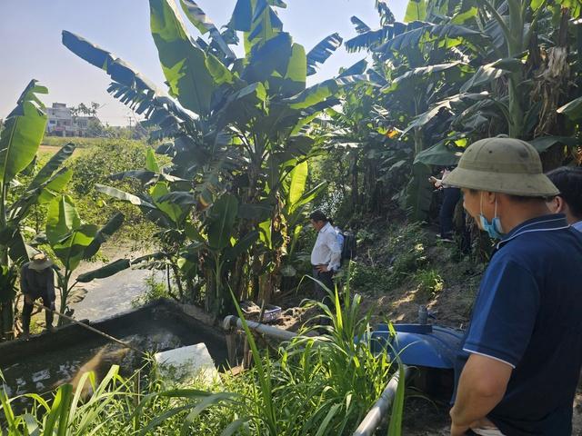 Kênh chìm Sơn Tịnh ở Quảng Ngãi bốc mùi: Chỉ số Coliform vượt chuẩn 48 lần- Ảnh 4.
