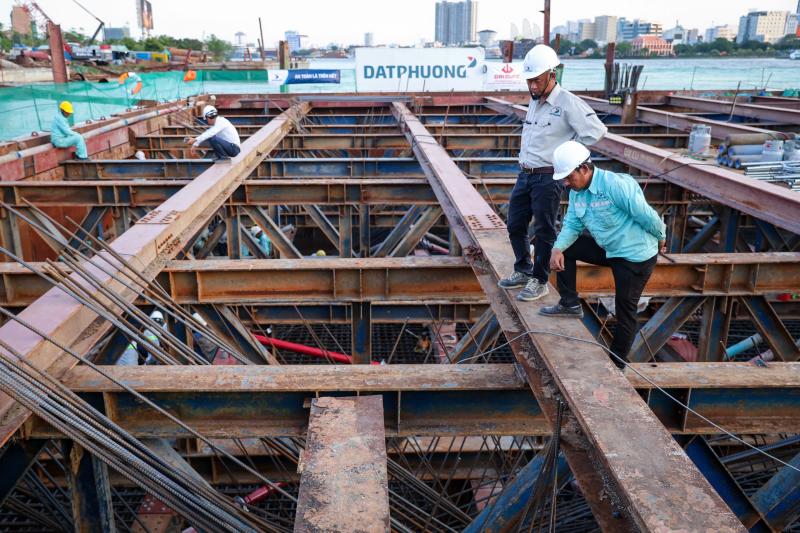 Cam kết đến 2.9, TP.HCM sẽ có cầu đi bộ vượt sông Sài Gòn đẹp lung linh- Ảnh 5. Cam kết đến 2.9, TP.HCM sẽ có cầu đi bộ vượt sông Sài Gòn đẹp lung linh- Ảnh 5.