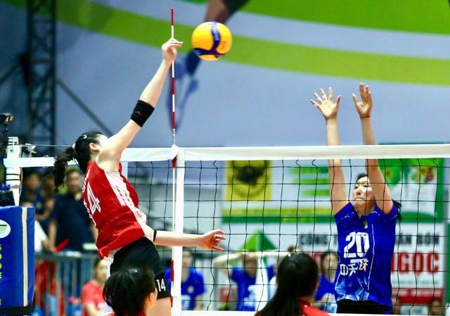 Xác định đội bóng đầu tiên vào bán kết giải bóng chuyền nữ quốc tế VTV9-Bình Điền- Ảnh 1. Xác định đội bóng đầu tiên vào bán kết giải bóng chuyền nữ quốc tế VTV9-Bình Điền- Ảnh 1.