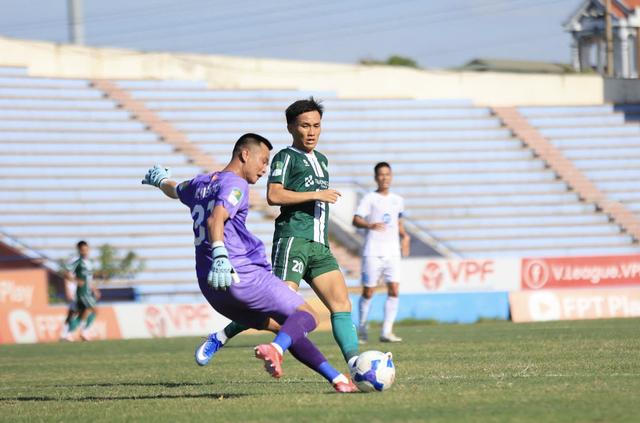 Hà Đức Chinh lập công, đội của cố vấn Park vẫn vấp ngã trước trận play-off: Trường Tươi Đồng Nai cũng thua- Ảnh 2. Hà Đức Chinh lập công, đội của cố vấn Park vẫn vấp ngã trước trận play-off: Trường Tươi Đồng Nai cũng thua- Ảnh 2.