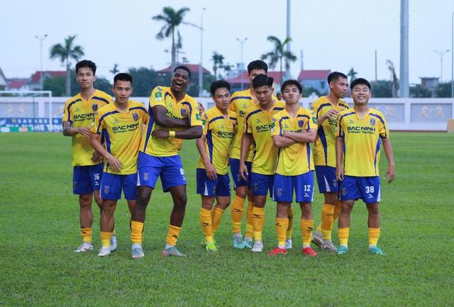 Đội của cố vấn Park Hang-seo phải thắng 'U.23 Việt Nam thu nhỏ' để lên V-League- Ảnh 1. Đội của cố vấn Park Hang-seo phải thắng 'U.23 Việt Nam thu nhỏ' để lên V-League- Ảnh 1.