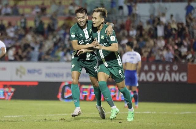 Đội của cố vấn Park Hang-seo phải thắng 'U.23 Việt Nam thu nhỏ' để lên V-League- Ảnh 2. Đội của cố vấn Park Hang-seo phải thắng 'U.23 Việt Nam thu nhỏ' để lên V-League- Ảnh 2.