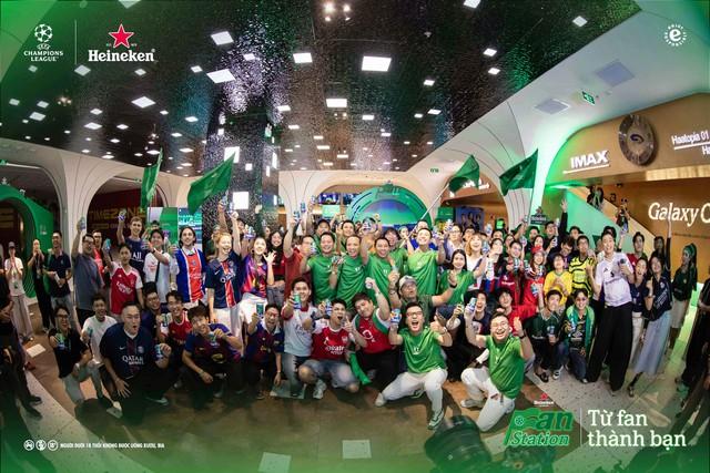FanStation bùng nổ tinh thần 'từ fan thành bạn' đêm PSG bảo vệ ngôi vương trước Arsenal- Ảnh 4. FanStation bùng nổ tinh thần 'từ fan thành bạn' đêm PSG bảo vệ ngôi vương trước Arsenal- Ảnh 4.
