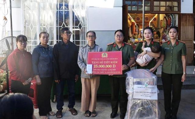 Vợ thiếu tá Nguyễn Xuân Hải nguyện tiếp nối màu áo công an của chồng- Ảnh 3.