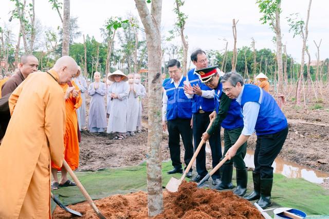 TP.HCM lan tỏa ‘khát vọng xanh’ từ những vườn cây đại đoàn kết - Ảnh 1.