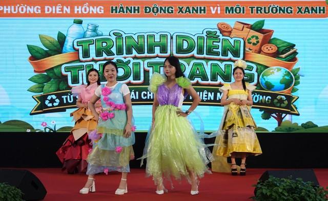 Nhiều phường ở TP.HCM hưởng ứng ngày hội môi trường - Ảnh 4.