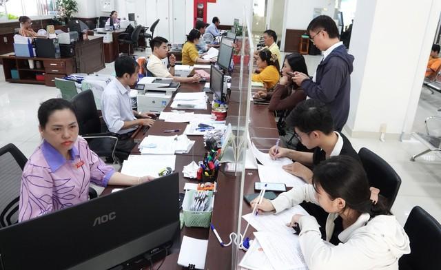 TP.HCM đề xuất mô hình công sở thông minh, chuyển từ 'chấm công' sang 'chấm kết quả' - Ảnh 1.