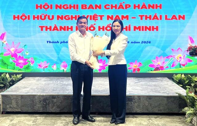 Trung tướng Lê Hồng Nam làm Chủ tịch Hội Hữu nghị Việt Nam - Thái Lan TP.HCM- Ảnh 1. Trung tướng Lê Hồng Nam làm Chủ tịch Hội Hữu nghị Việt Nam - Thái Lan TP.HCM- Ảnh 1.