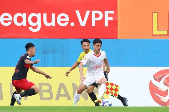 Ninh Bình ‘vùi dập’ Thể Công Viettel, HLV Chu Đình Nghiêm quá mát tay: Xứng đáng vào chung kết Cúp quốc gia- Ảnh 4. Ninh Bình ‘vùi dập’ Thể Công Viettel, HLV Chu Đình Nghiêm quá mát tay: Xứng đáng vào chung kết Cúp quốc gia- Ảnh 4.