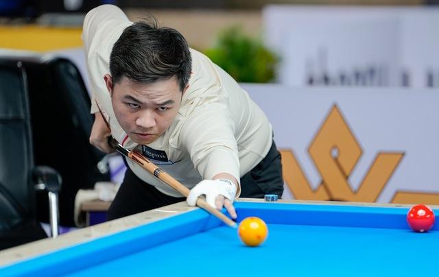 Billiards: Đánh bại 'huyền thoại' Bỉ, Bao Phương Vinh thẳng tiến vòng knock-out với ngôi nhất bảng- Ảnh 1. Billiards: Đánh bại 'huyền thoại' Bỉ, Bao Phương Vinh thẳng tiến vòng knock-out với ngôi nhất bảng- Ảnh 1.