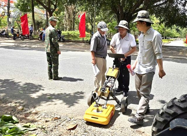 Dùng radar xuyên đất tìm dấu tích liệt sĩ hy sinh trong trận Mậu Thân 1968- Ảnh 1.
